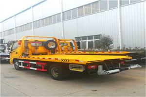 礼县附近拖车救援搭电